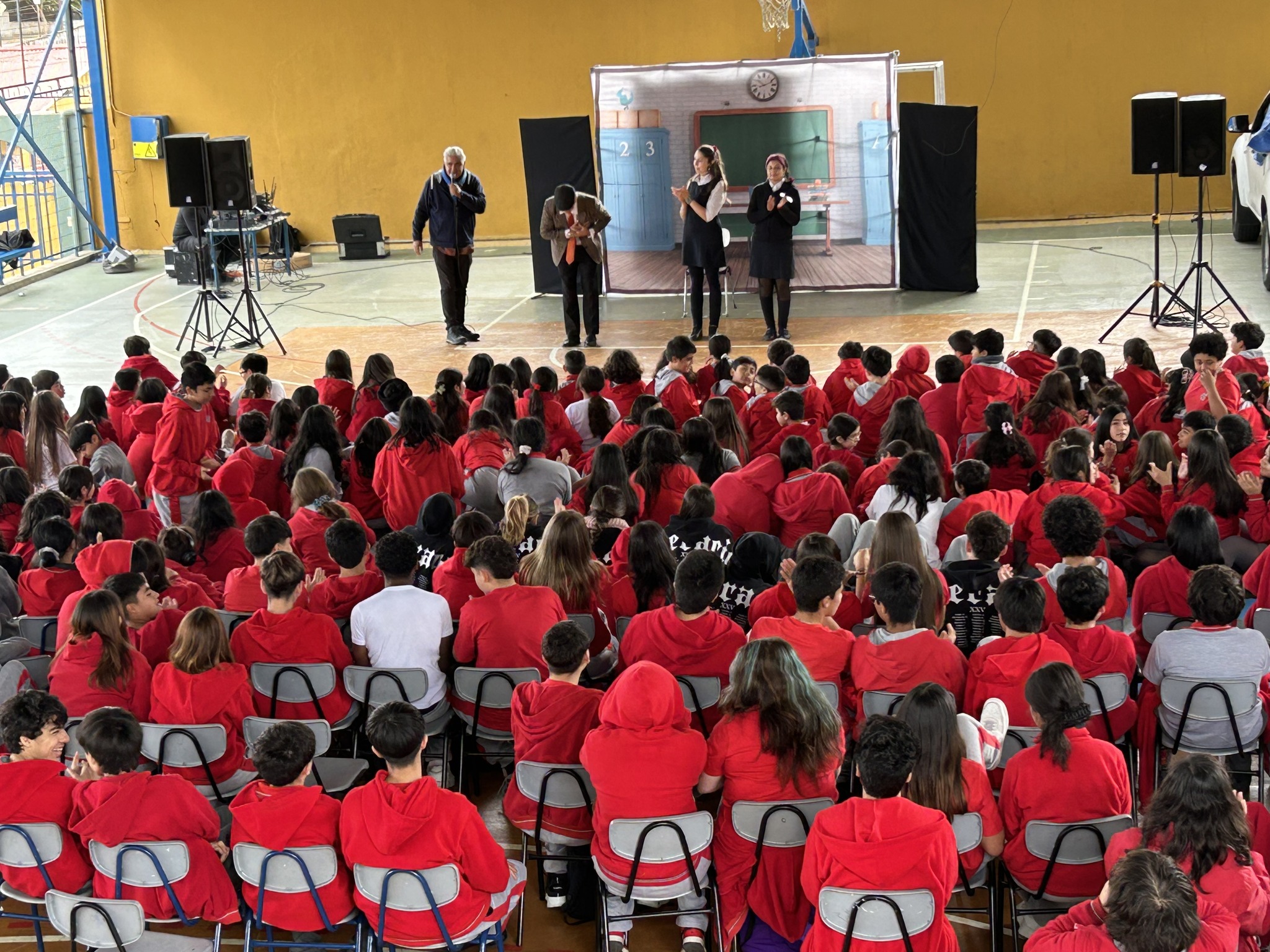 ¡Celebramos el Día de la Convivencia Escolar en el Colegio H.F. Camilo Henríquez! 2025 - 494555488_1159428139313510_3648257210213256687_n.jpg